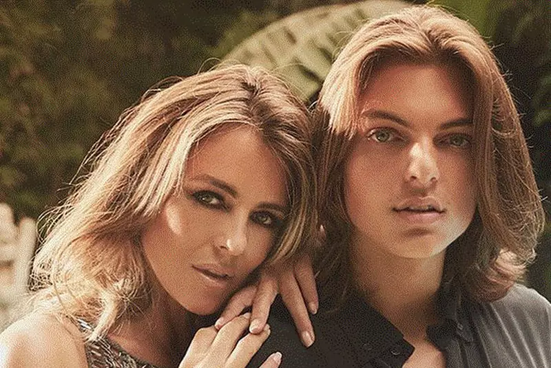 Elizabeth Hurley și fiul său