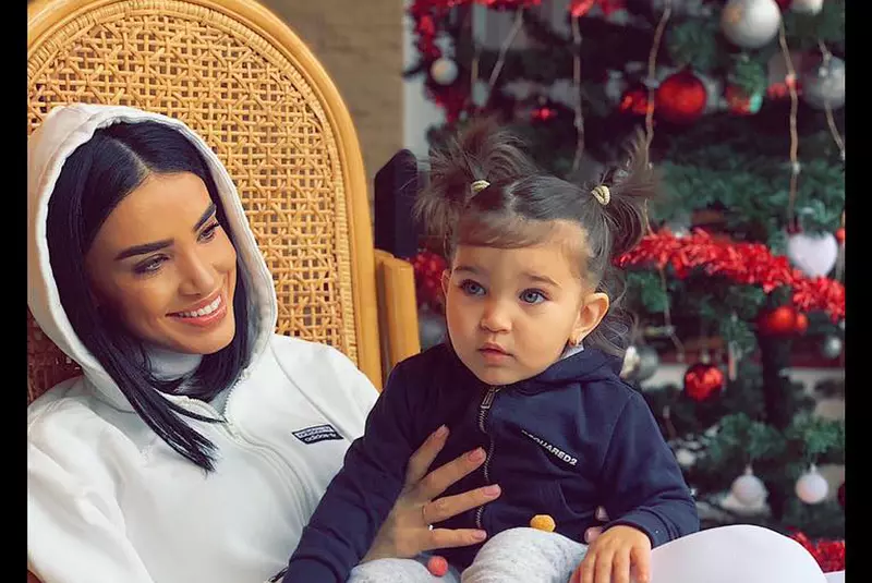 Adelina-Pestrițu-și-Zenaida-1-1