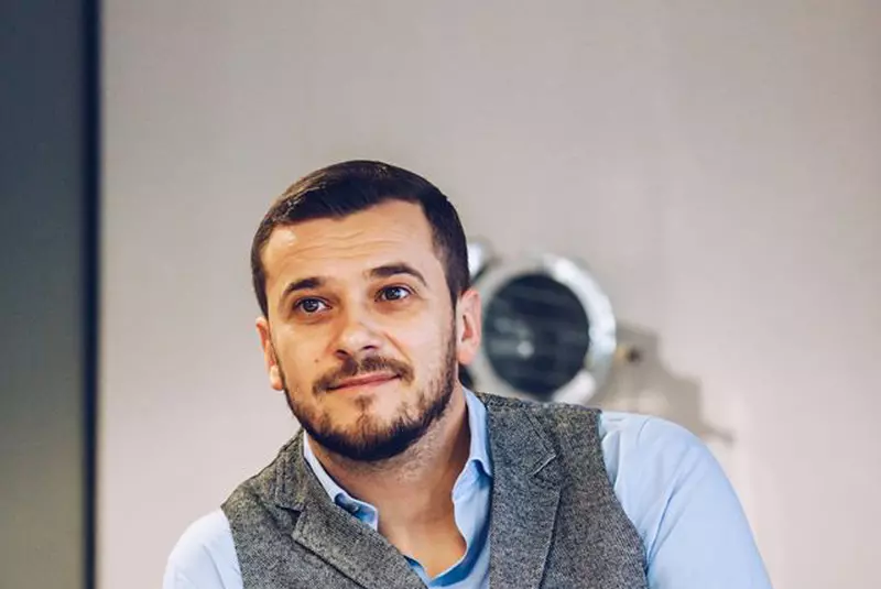 38267317_252532908694979_4979360761135497216_o