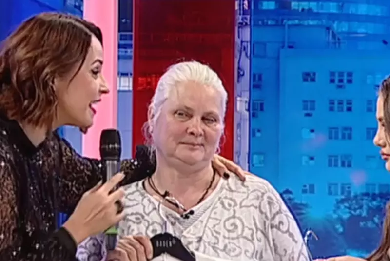 Adina, fetița de la Glina 1