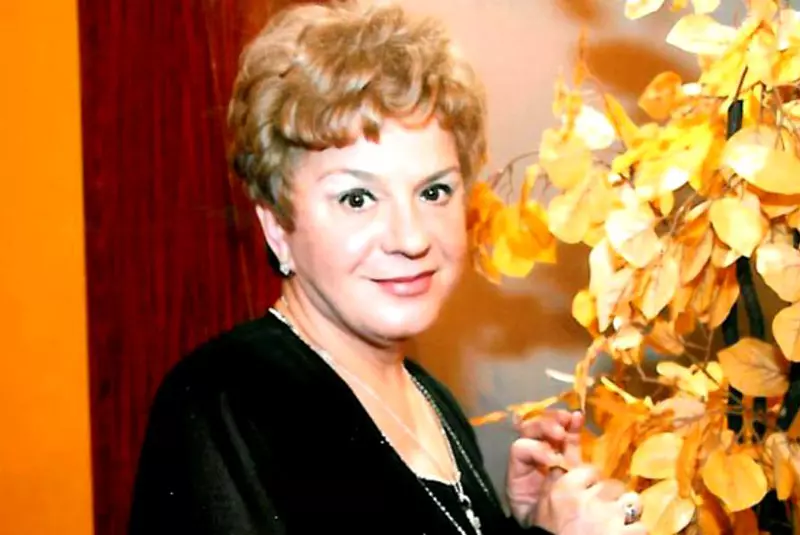 Anamaria-si-Ionela-Prodan-1