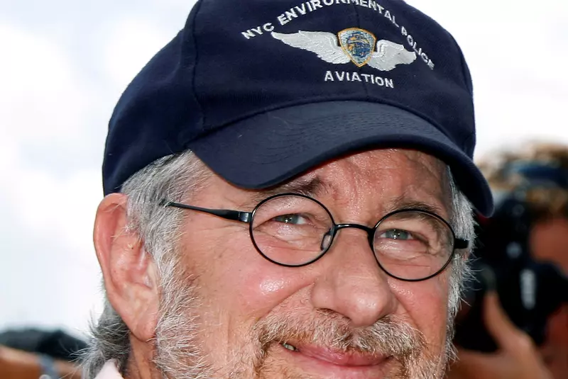 0_mikaela-spielberg-1