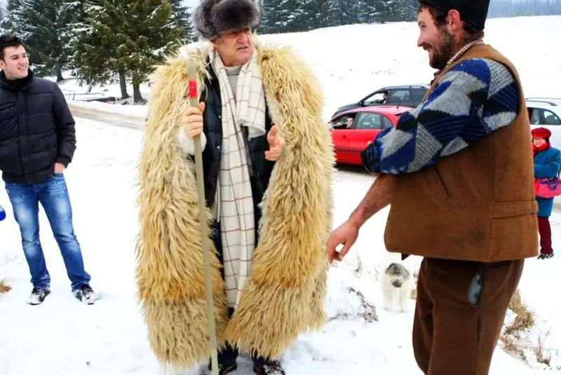 2-3-mama-gigi-becali-_1_