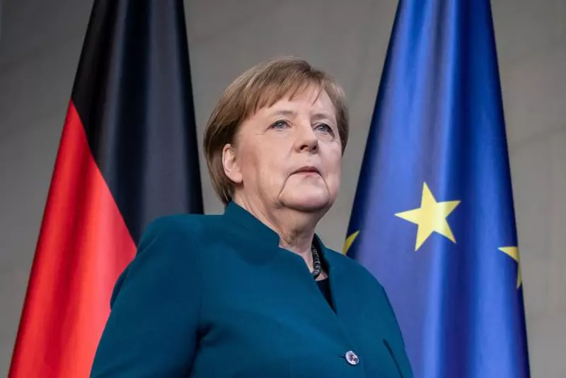 Angela Merkel suspectă de coronavirus