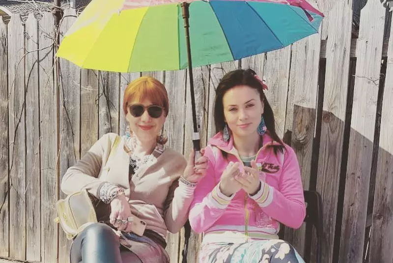 Mirela Oprișor, Aspirina din Las Fierbinți