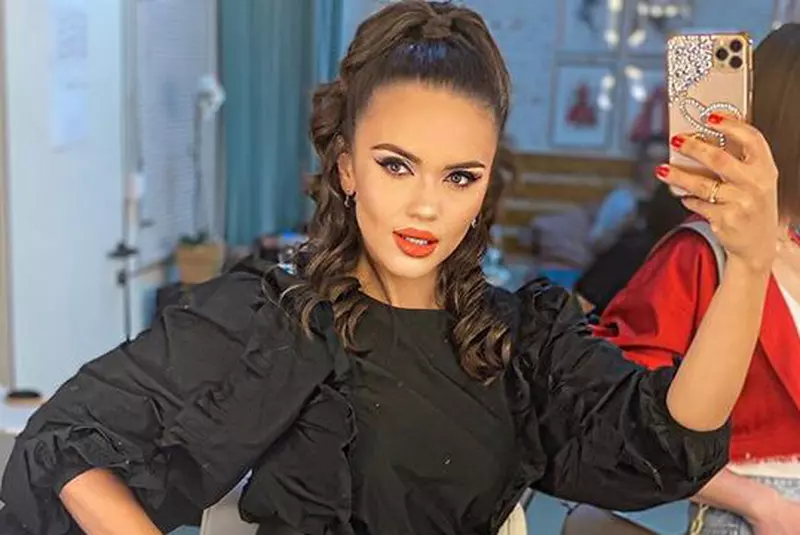 Cristina Șișcanu în celebrul combinezon