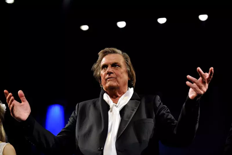 1.-Medeea-Marinescu-6