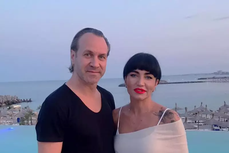 Alin Oprea de la Talisman și soția lui