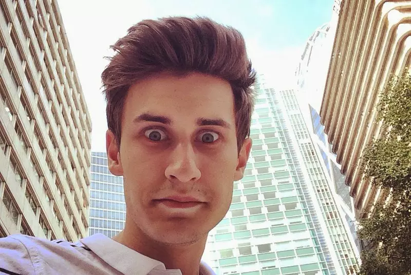 2dfd87f9d2fbec96ce70f7a6d6159281