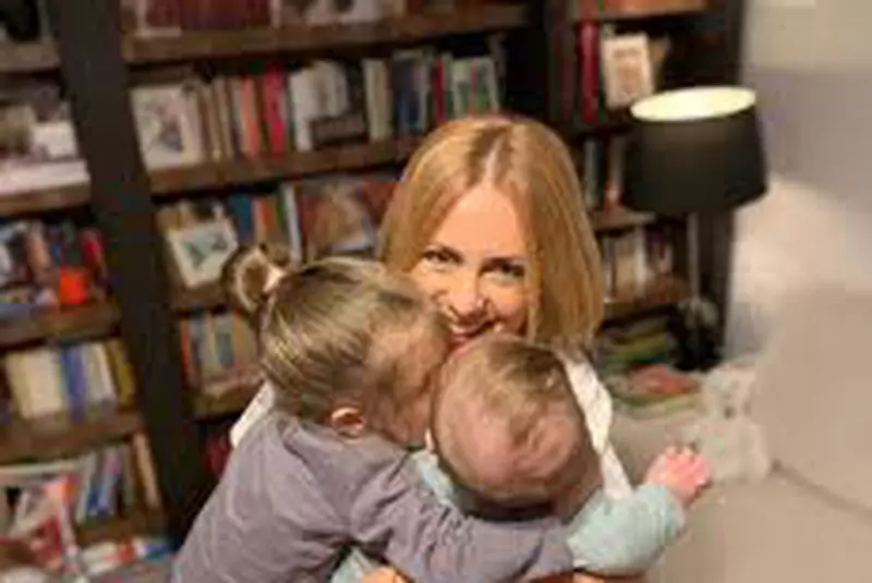 Simona-Gherghe-soțul-ei-și-copiii-lor-1-1280×720