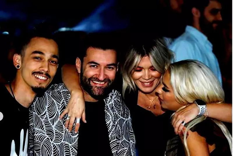 Gina-Pistol-si-Smiley-1-1