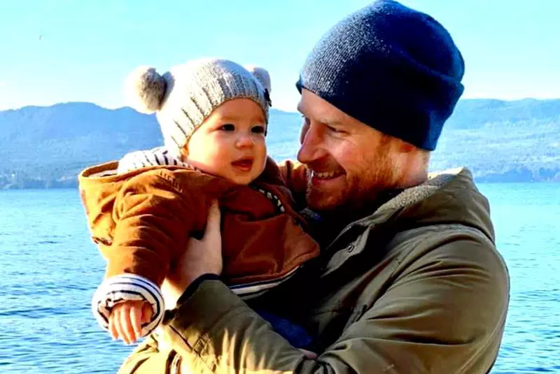 1bebelusul-regal-Archie-2