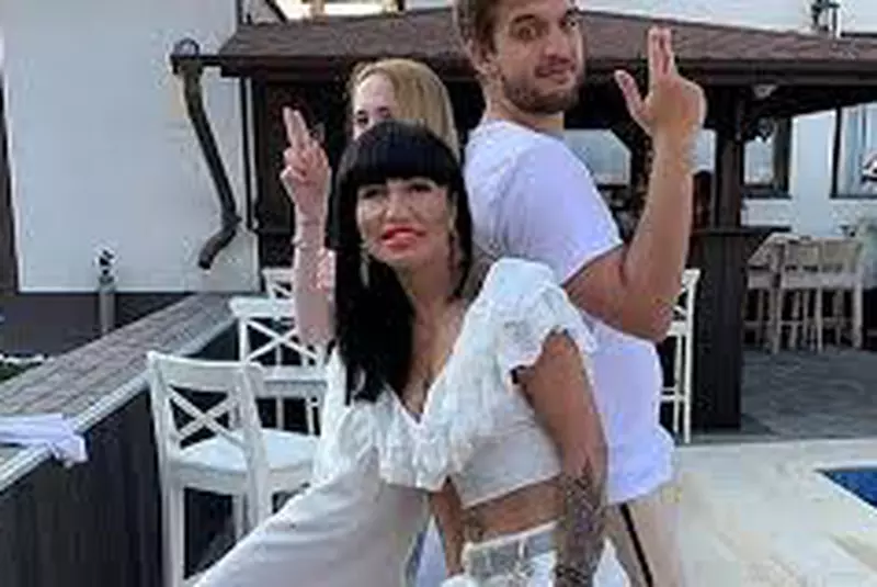 larisa-oprea-si-cei-doi-copii