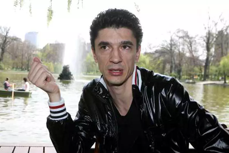 12-13-vedete-lazarus-iubita