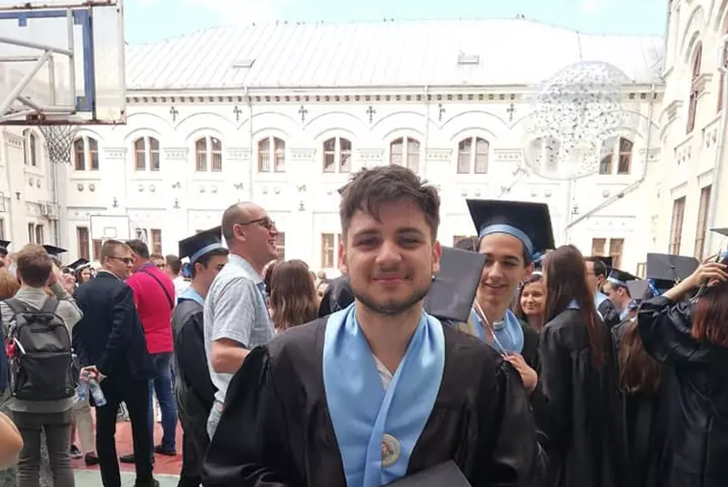 43950802_1826266057472361_8540901600376389632_n