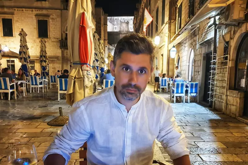 Alberto-Chelu-Chefi-la-cuțite-1