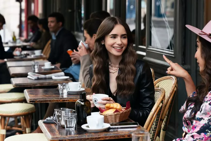 emily-in-paris-1601674029