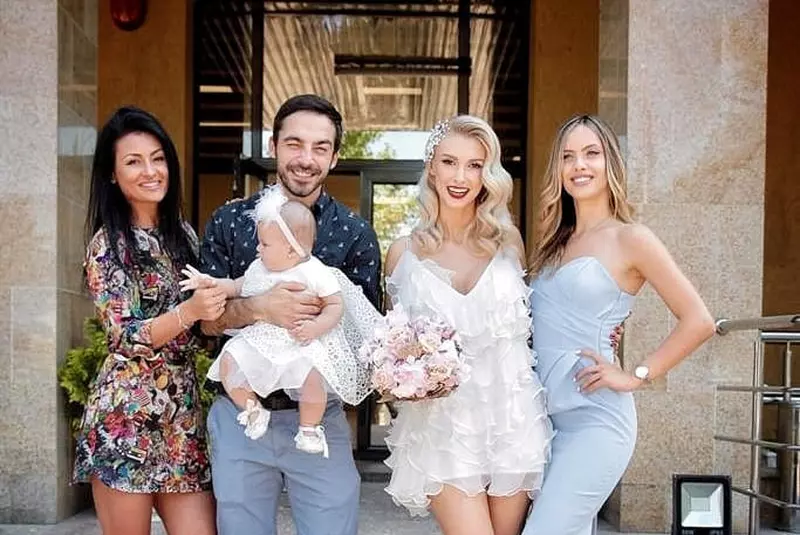 35973044_1884136968312397_5711093609210576896_o