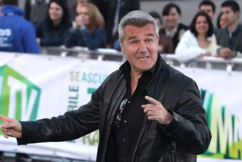 Dan-Bittman-si-Mihaela-Ra1dulescu