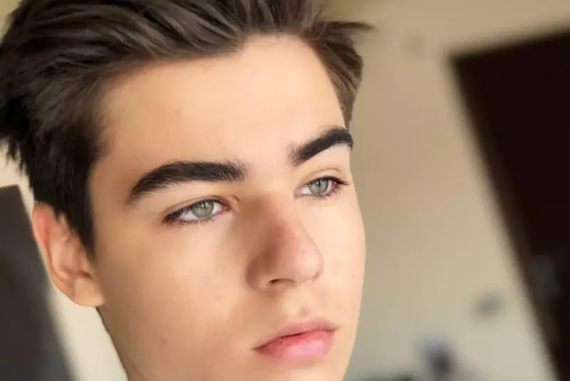 Te-cunosc-de-undeva-1