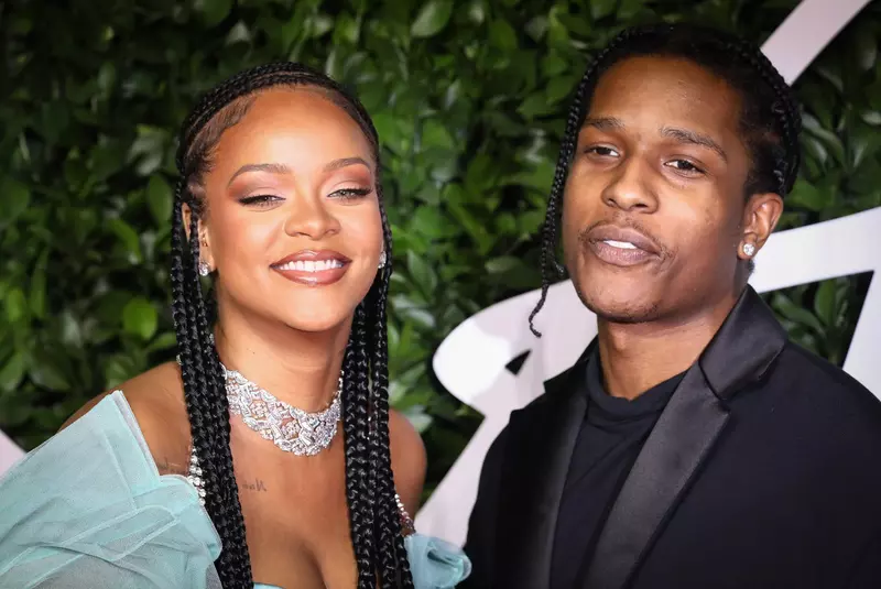 NEWS – Rihanna and A$AP Rocky are confirmed to be dating