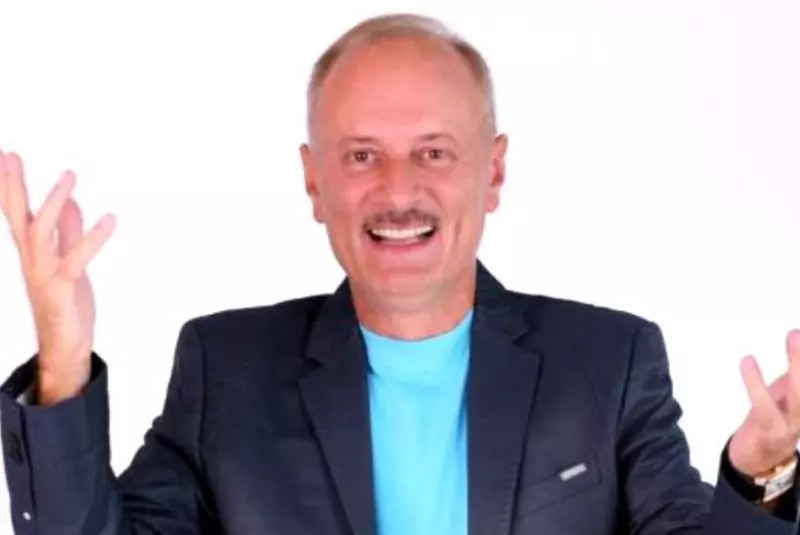 prezentatorii-Festivalului-Cerbul-de-Aur8