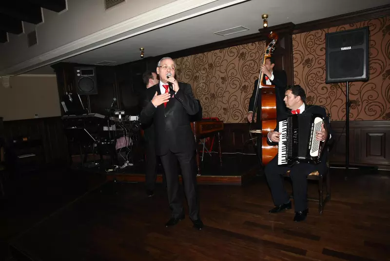 6207_772977499481066_3905718943382651641_n-3