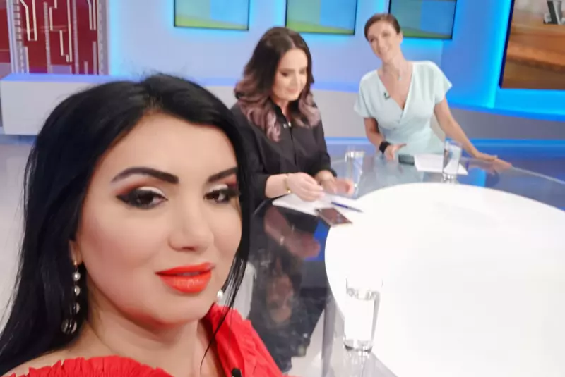 adriana-bahmuteanu-concurentii-de-la-splash-vedete-la-apa-1