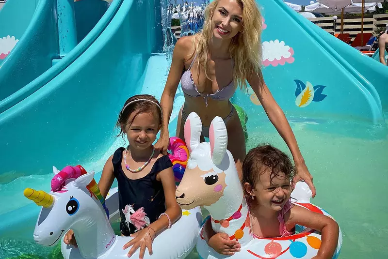 andreea-balan-viata-artist-mama-doi-copii-1