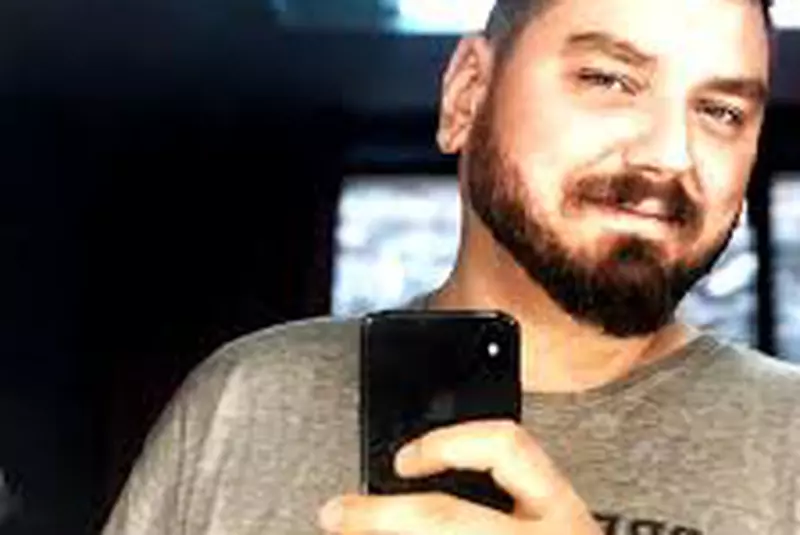 Comediantul-Micutzu-retinut-dupa-o-bataie-in-centrul-Bucurestiului.-Cine-l-a-reclamat-ca-spargea-geamurile-la-magazine