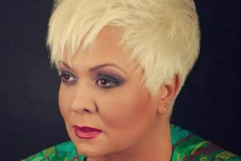 Monica-Anghel-a-facut-COVID-desi-este-vaccinata-1