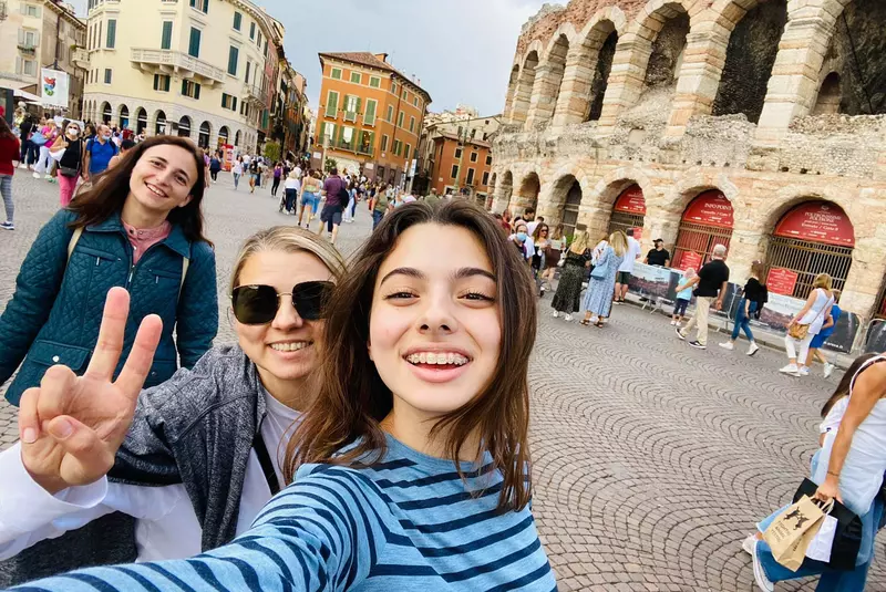 226864517_378529440295786_2148394268401955893_n