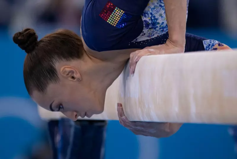 Larisa-Iordache-1