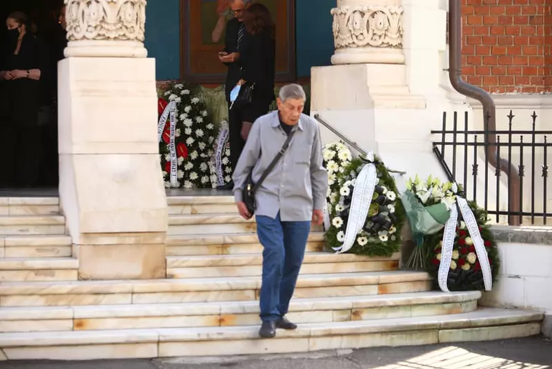 Primele-imagini-înmormântare-Ion-Caramitru-1-1