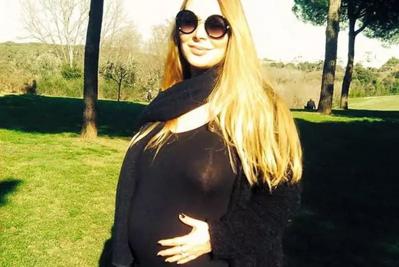 652x450_074742-kitty-cepraga-si-james-goodwin