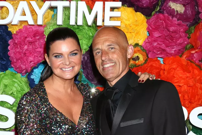 Nikki-Tanar-si-Nelinistit-1024×685-1