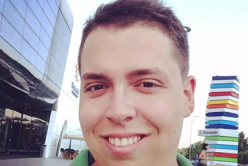 1-Denise-Rifai-frate