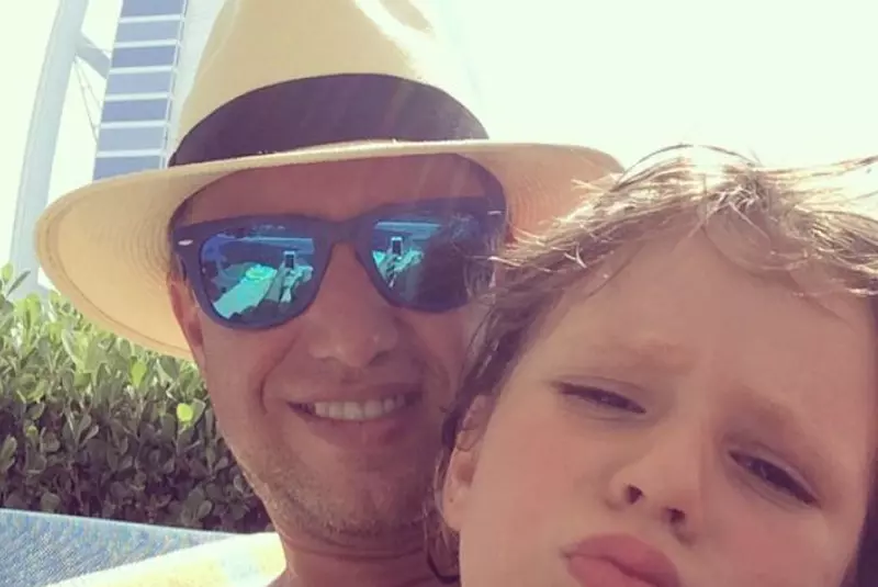 cine-e-laurentiu-reghecampf-2