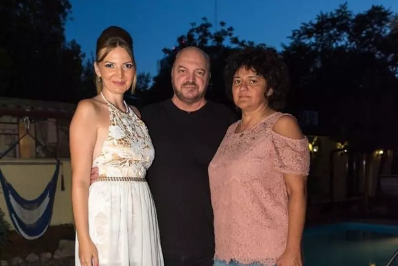 4f72c15fb11fb_57651-7