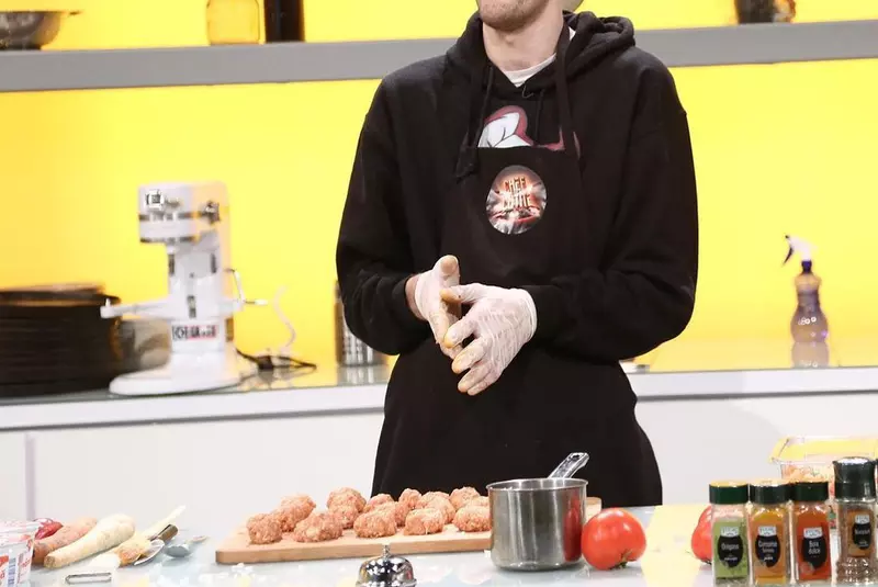 Andrei-Ungureanu-Tourette-1