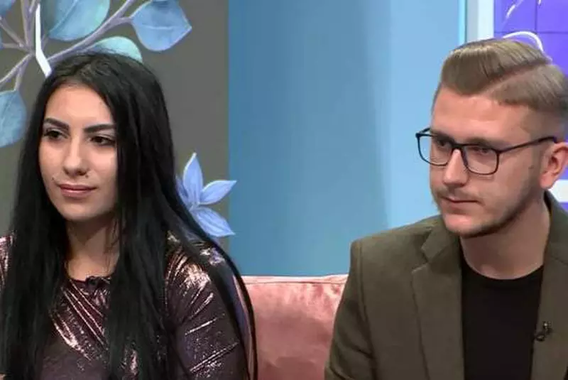 Ela si Petrica acasa la parintii sai