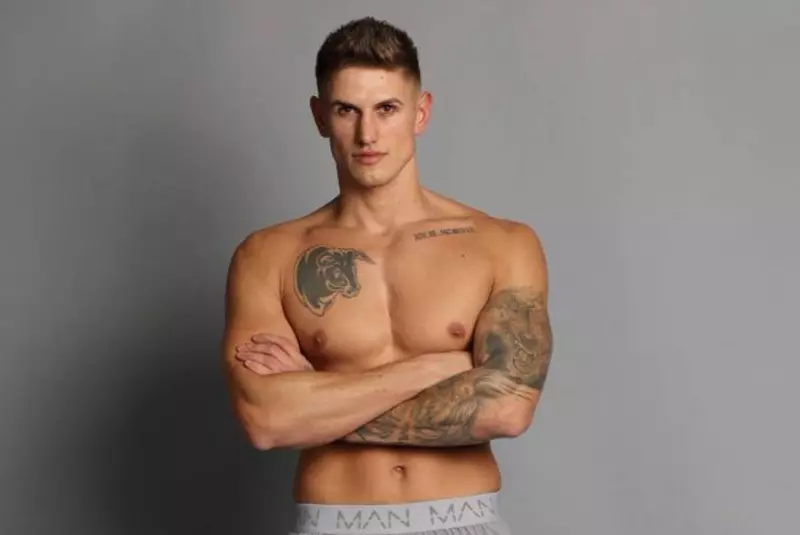 alex-delea-survivor-2