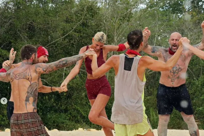 laura-giurcanu-tj-miles-1