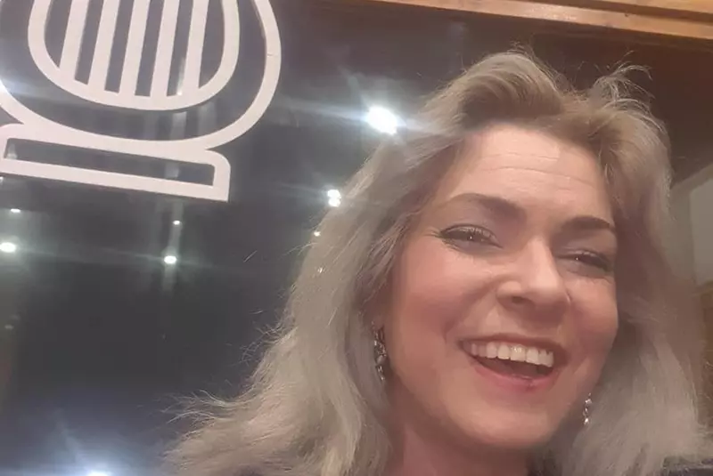 dana-marijuana-iubit