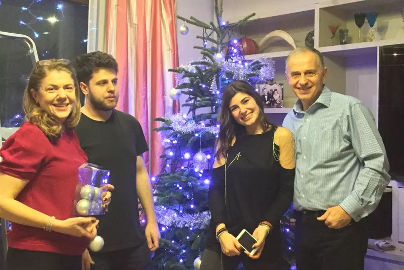 Mihaela-Geoana-familie4