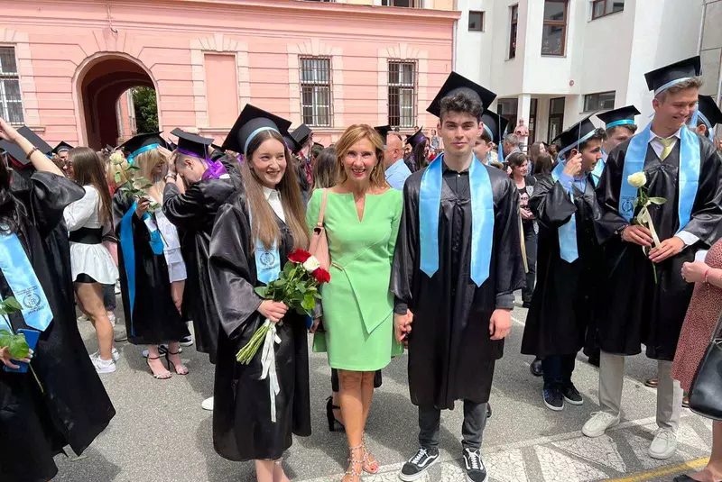 Carmen Iohannis cu elevii sai