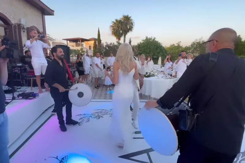 ARMIN SI CLAUDIA S-AU CASATORIT