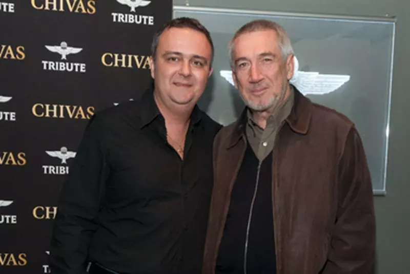 1916829_103521472999056_4972313_n