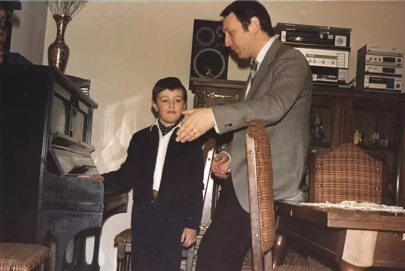 12525686-980956218643075-2664869806602269046-o