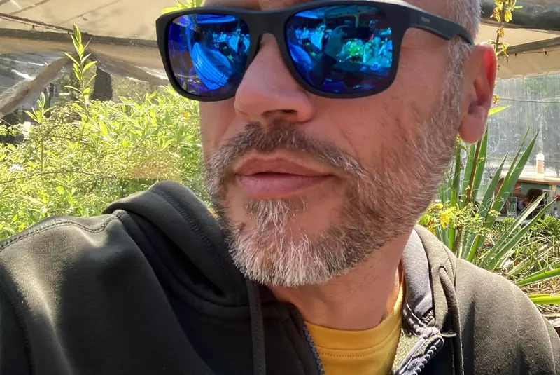 cine-este-si-cu-ce-se-ocupa-tatal-lui-David-Popovici-4